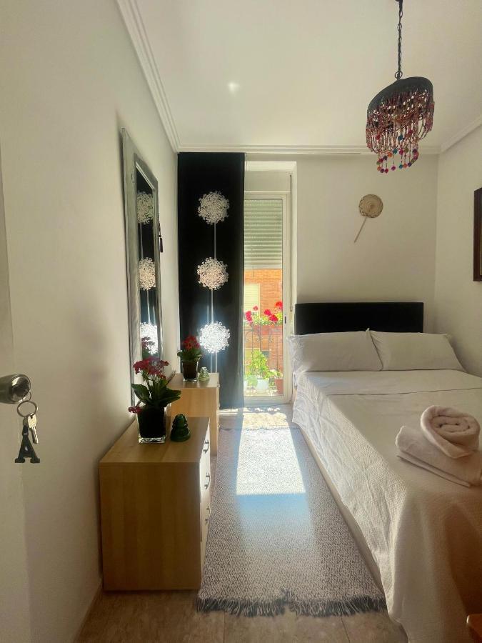 Habitacion Privada En Piso Compartido Valencia Eksteriør bilde